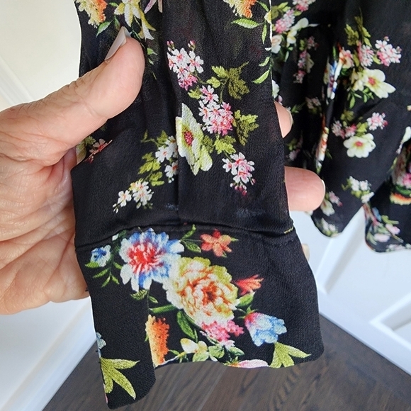 Zara Woman Tunic/Mini Dress with Neck Tie Floral and Hem Ruffle Print Size Med - Picture 4 of 9